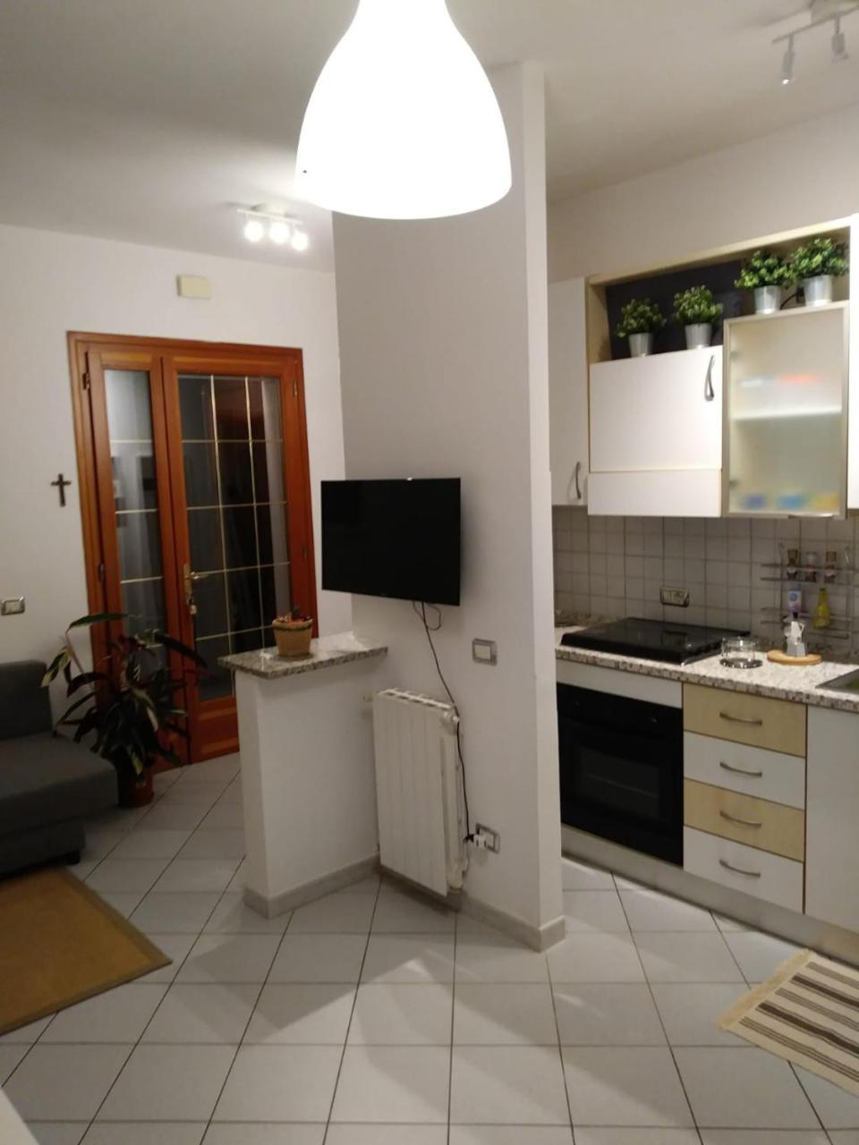 Angy House Διαμέρισμα Iolanda di Savoia Εξωτερικό φωτογραφία